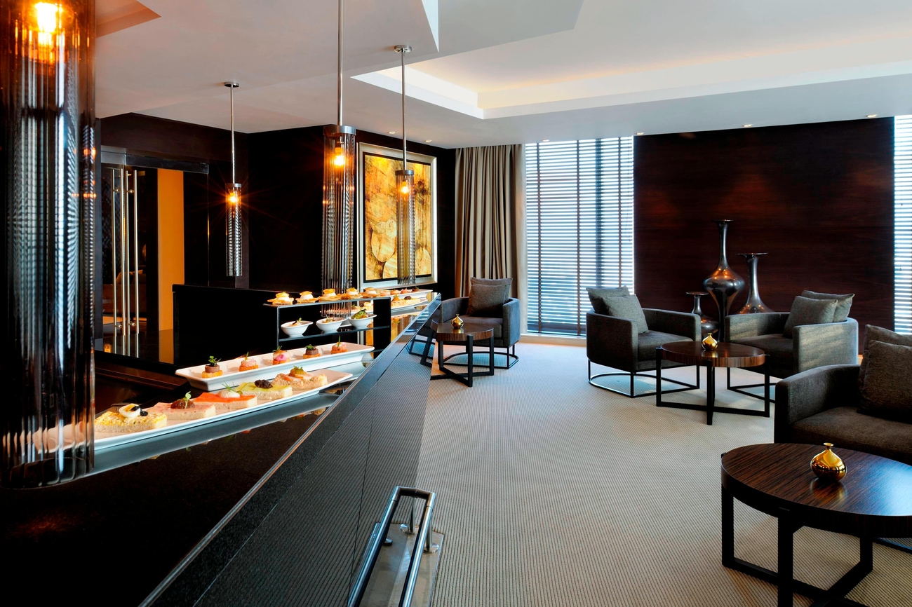 Dubai hotel executive lounge