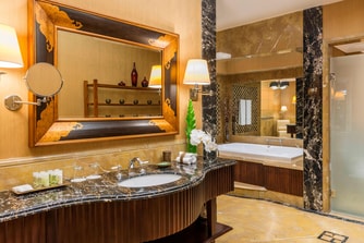 جناح فاخر (Luxury) - حمام