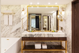 Omani Premium Suite – Badezimmer
