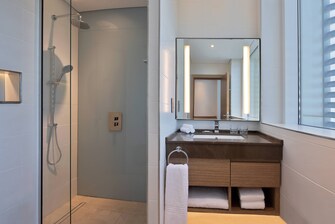 Suite mit 2 Schlafzimmern – Badezimmer