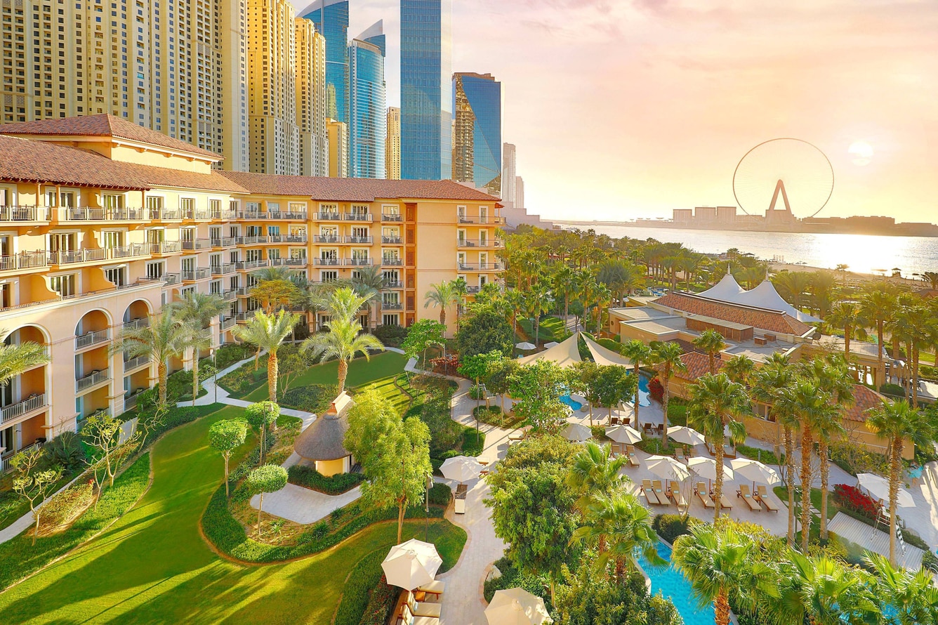 Five-Star Beach Hotel in Dubai Marina | The Ritz-Carlton, Dubai