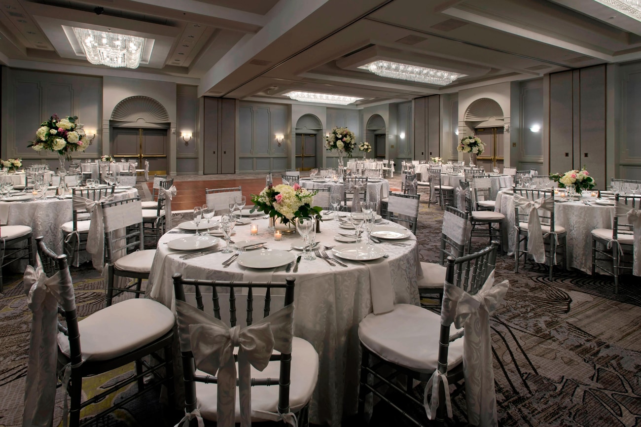 Большой бальный зал — свадебный прием