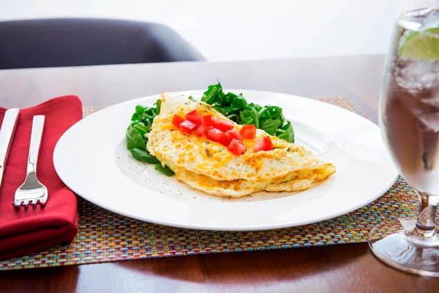 Half Moon Restaurant & Lounge - Egg White Omelet