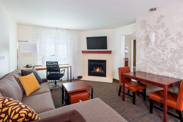 One-Bedroom Fireplace Suite