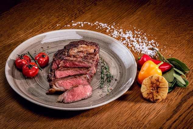 Champions - Bar & Restaurant - Flank Steak, Sous Vide
