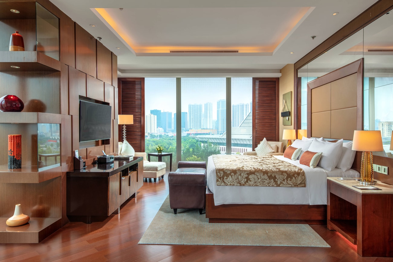 Chairman Suite - Bedroom