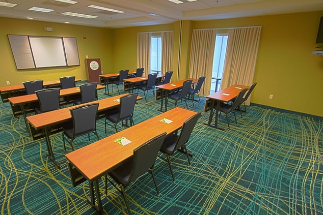 Henry Ford & Charles Duryea Meeting Rooms