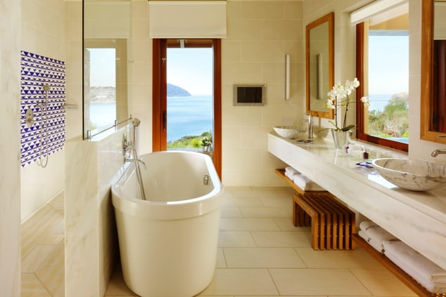 Island Luxury Suite - bathroom