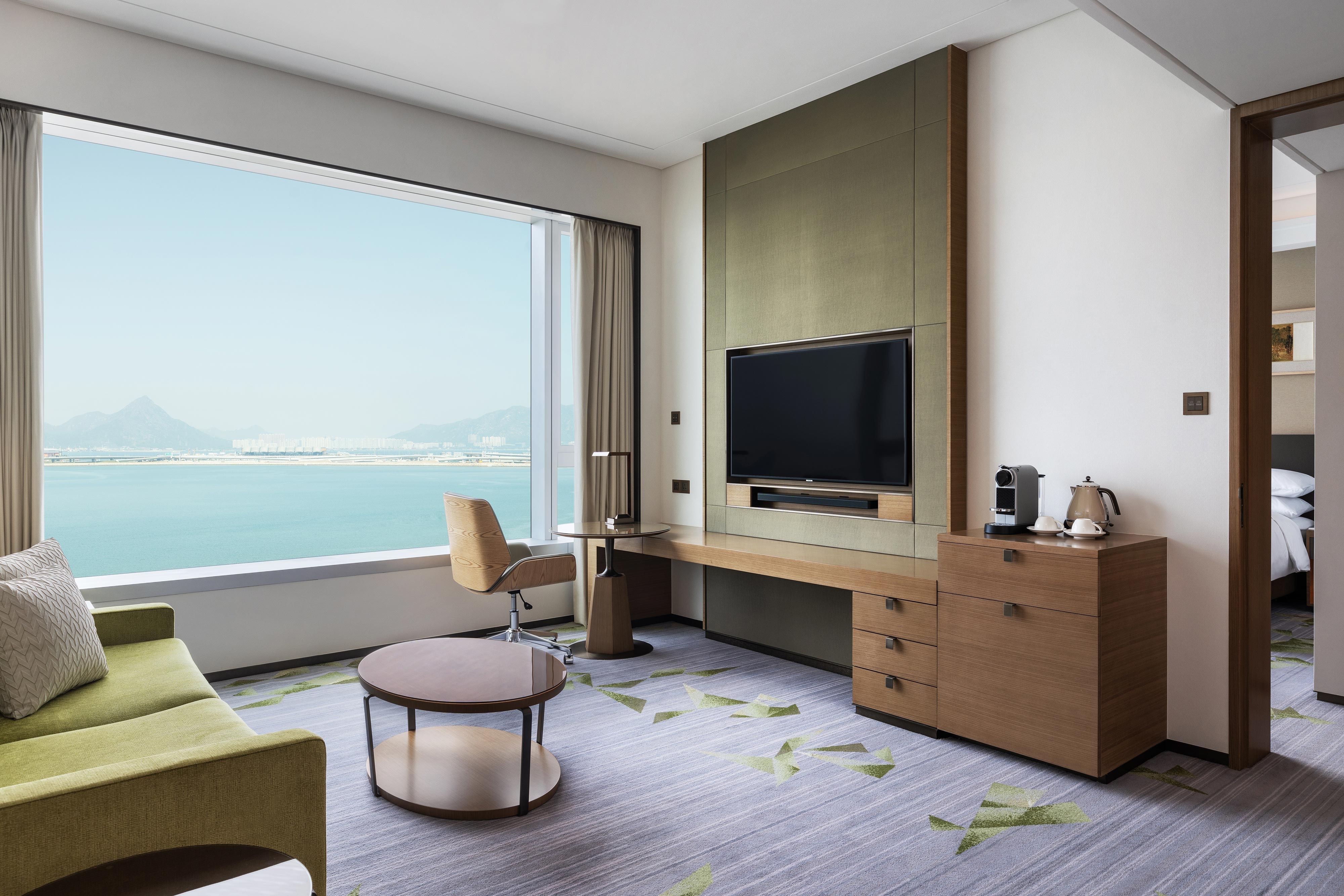 Premier Ocean View Suite - Living Room
