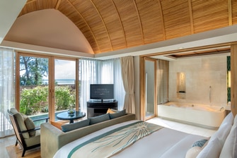 One-Bedroom Oceanfront Pool Villa