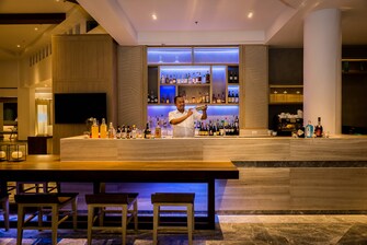 Lobby Lounge – Bar