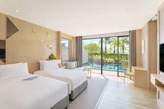Twin/Twin Two-Bedroom Ocean Front Pool Villa