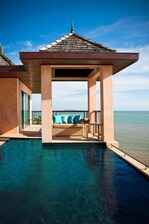 Inspire Pool Villa - plunge Pool and day bed