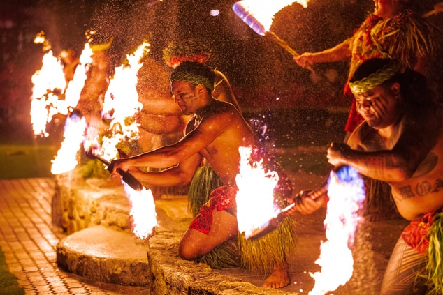 Fia Fia Polynesian Dinner-Show – Feuertänzer