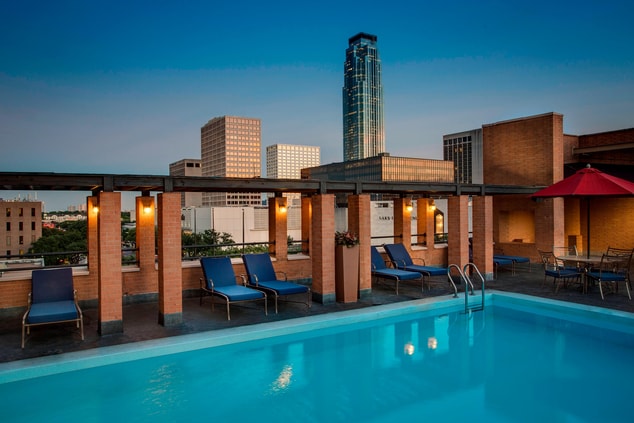 Houston rooftop pool