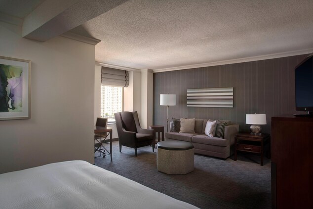 Houston hotel suites
