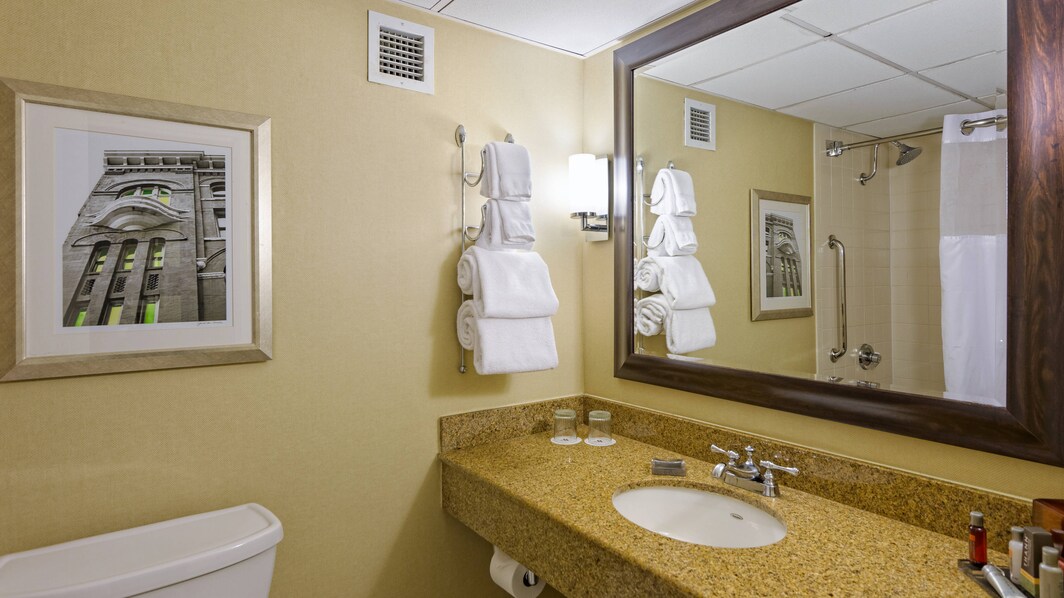 Banheiro do hotel na zona oeste de Houston