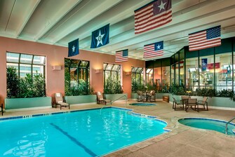 Hotel con piscina cubierta en Westchase