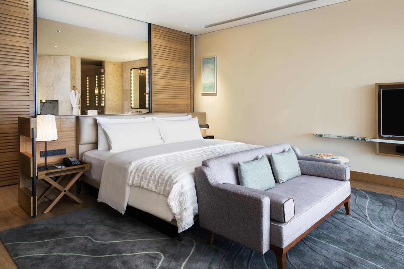 Contemporary Suite - Bedroom