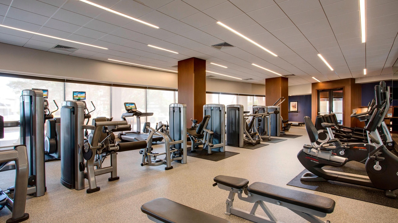 Fitness Center in Houston Hotel