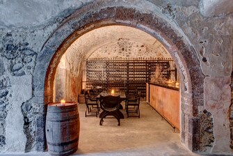 Bar de vinos Canava