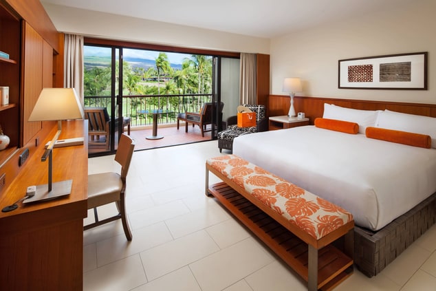 King Guest Room - Golf View