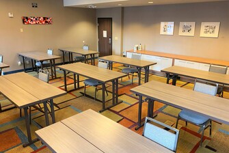 Sala de reuniones Hospitality - Disposición estilo aula