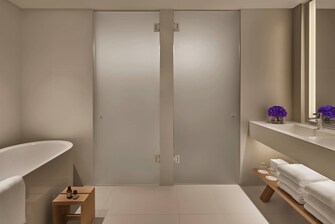 Premier Villa Suite - Bathroom