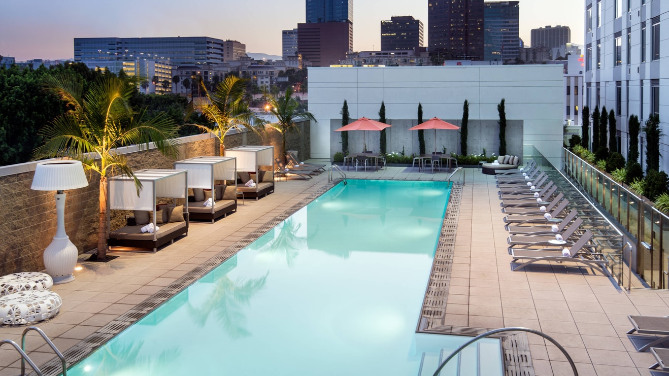 Residence Inn L.A. LIVE - Outdoor Pool Dusk