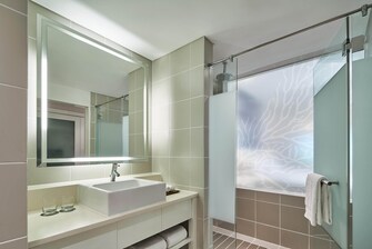 غرفة سوبيريور (Superior) / فناء غرفة سوبيريور (Superior) – حمام غرفة نزيل