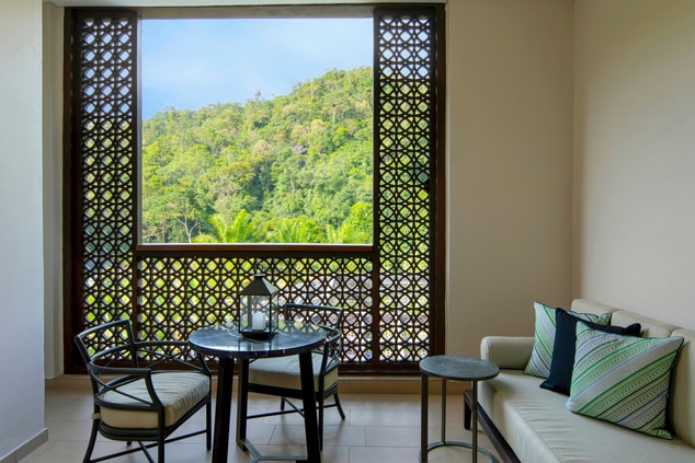 Guest room, 1 King, Rainforest View - Balcony