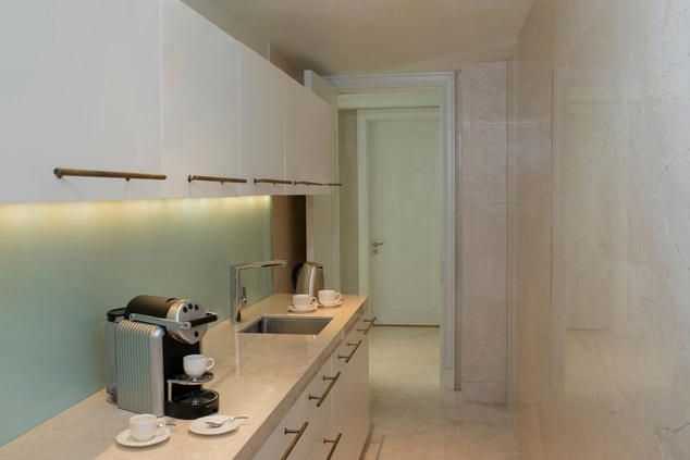 Panoramic Suite - Kitchen