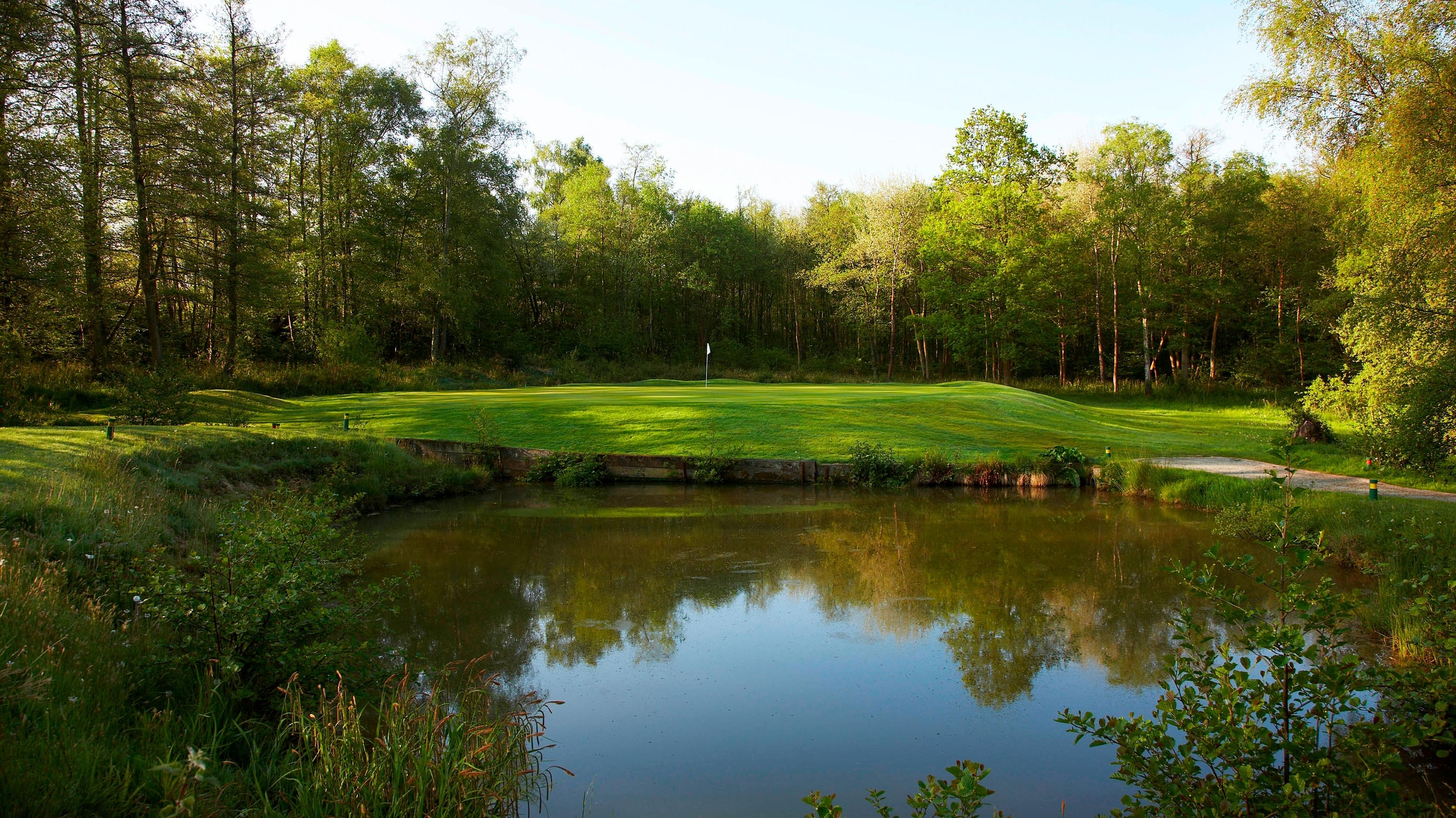 Lingfield Park Golf Course - Third Hole