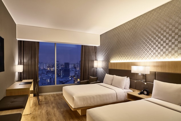 Double/Double Deluxe Guest Room - City View