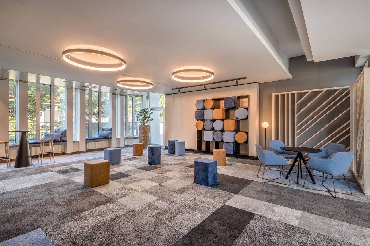 Foyer Dachstein – Meetingraum