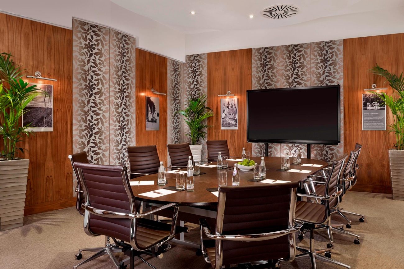 Discovery Room Boardroom