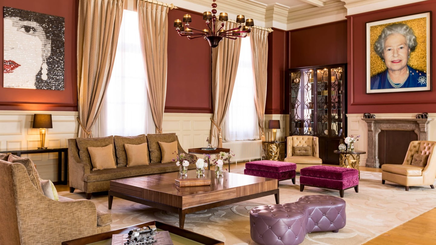 The Royal Suite - living area