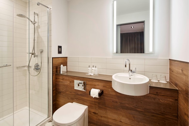 Premium One-Bedroom Suite - Bathroom