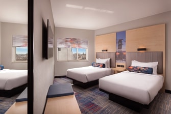 Aloft Gästezimmer mit zwei Twinsize-Betten