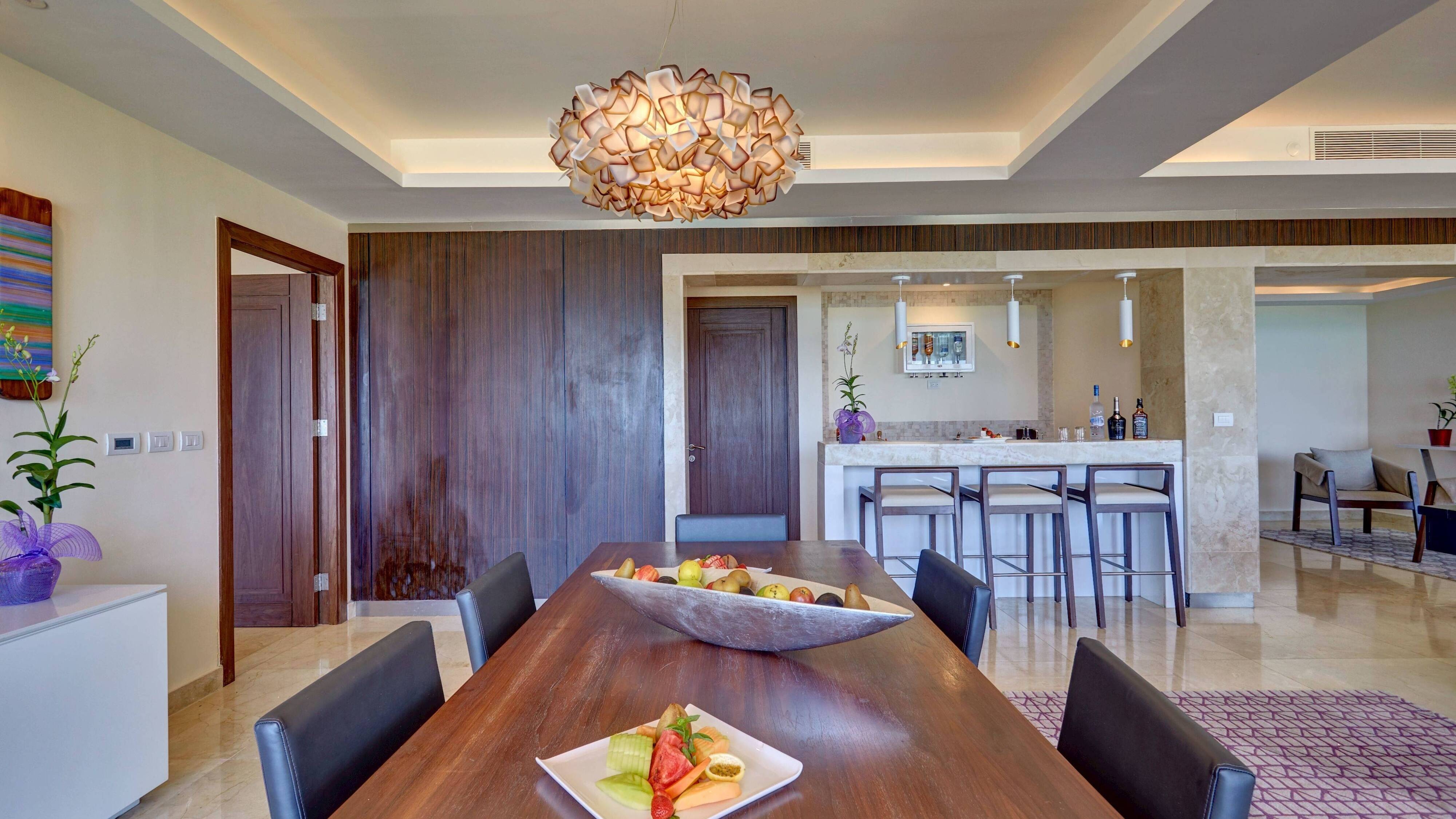 Elevate Every Moment with Diamond Club: Butler service + In-room indulgences