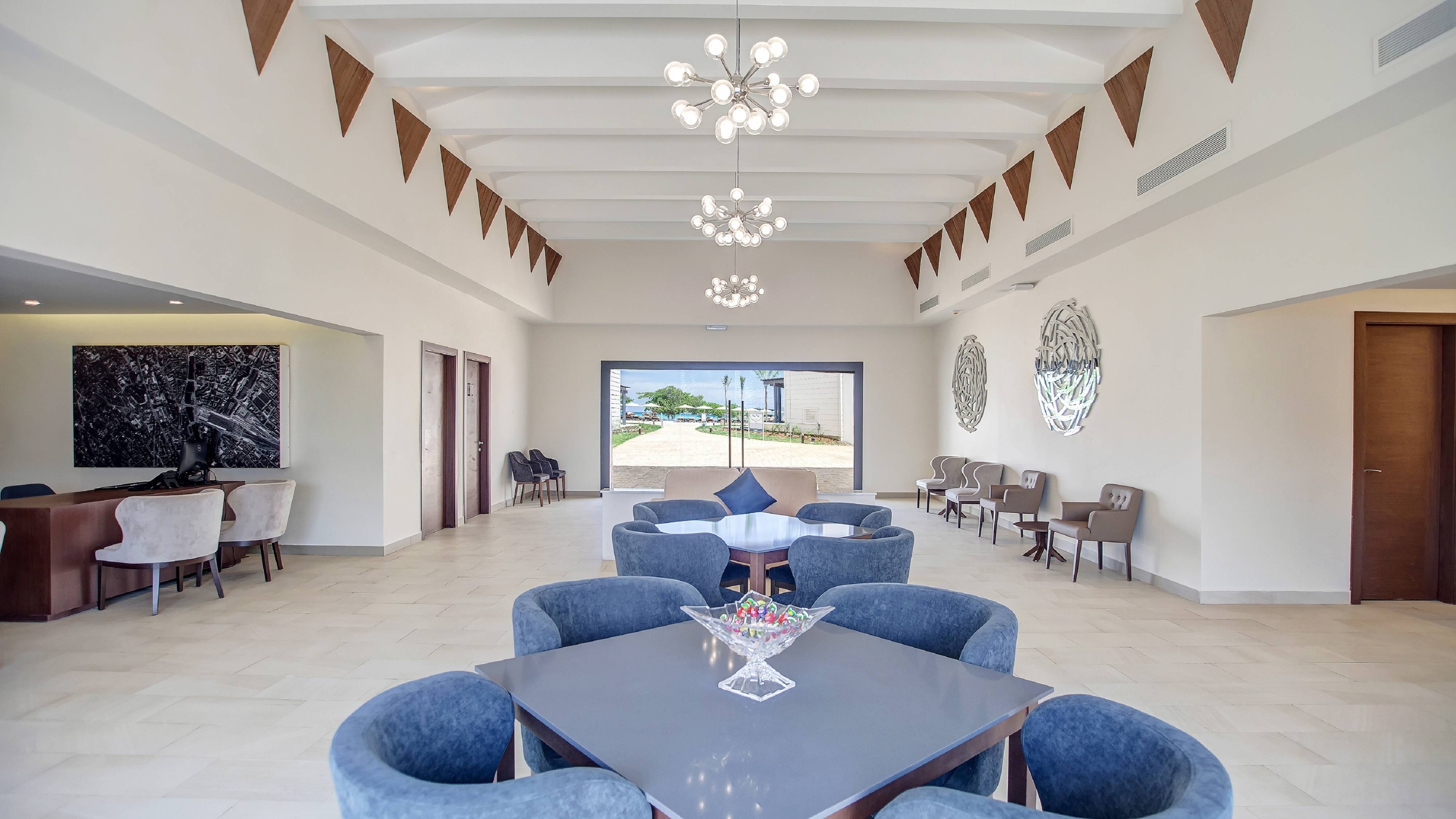 Elevate Every Moment with Diamond Club: Butler service + In-room indulgences