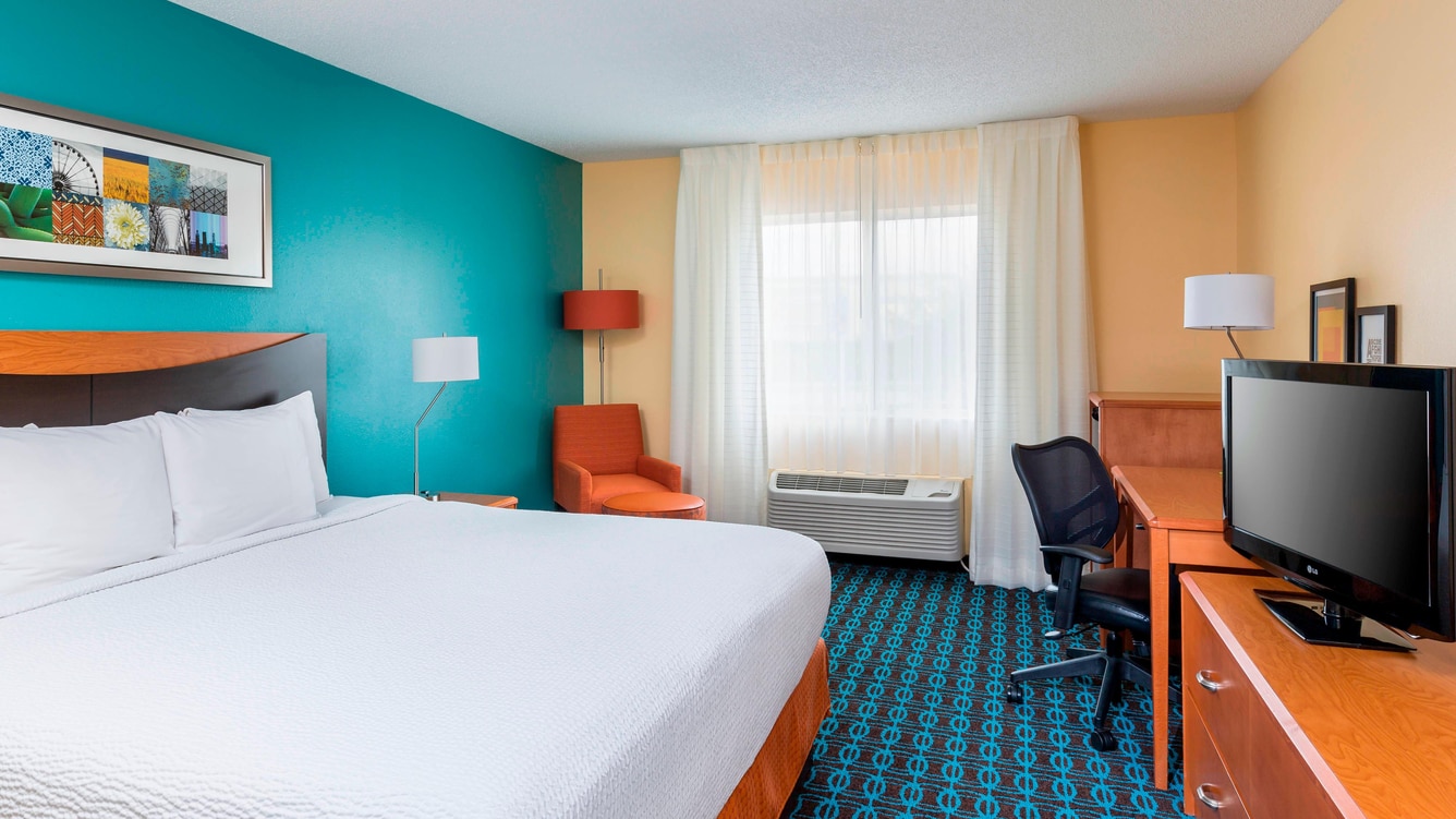 Hotels Near Arrowhead Stadium | Fairfield Inn & Suites Kansas City Lee's  Summit