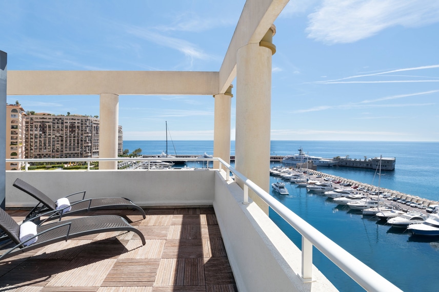 Panoramic Sea View Suite - Balcony