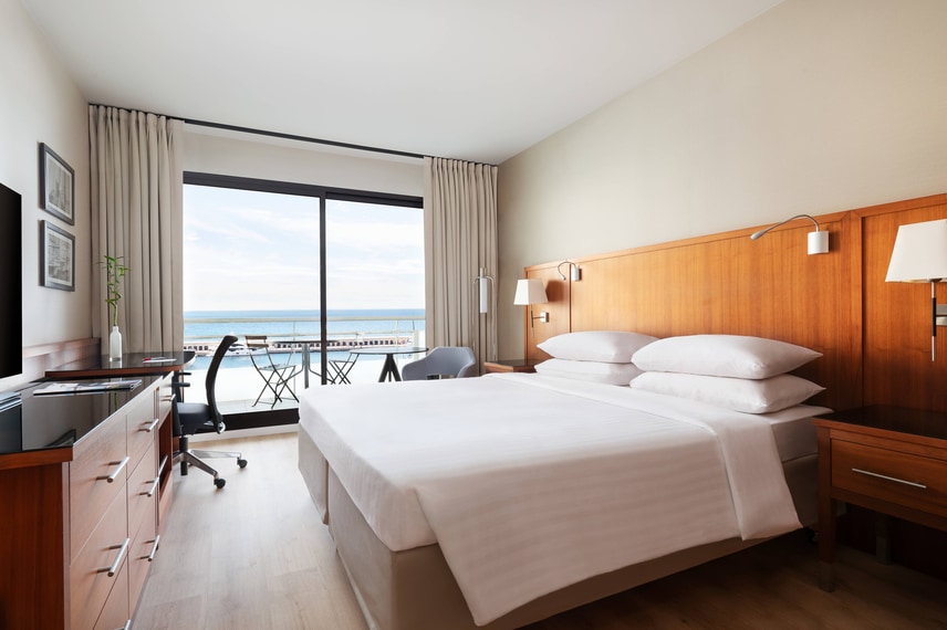 King Business Sea View Guest Room