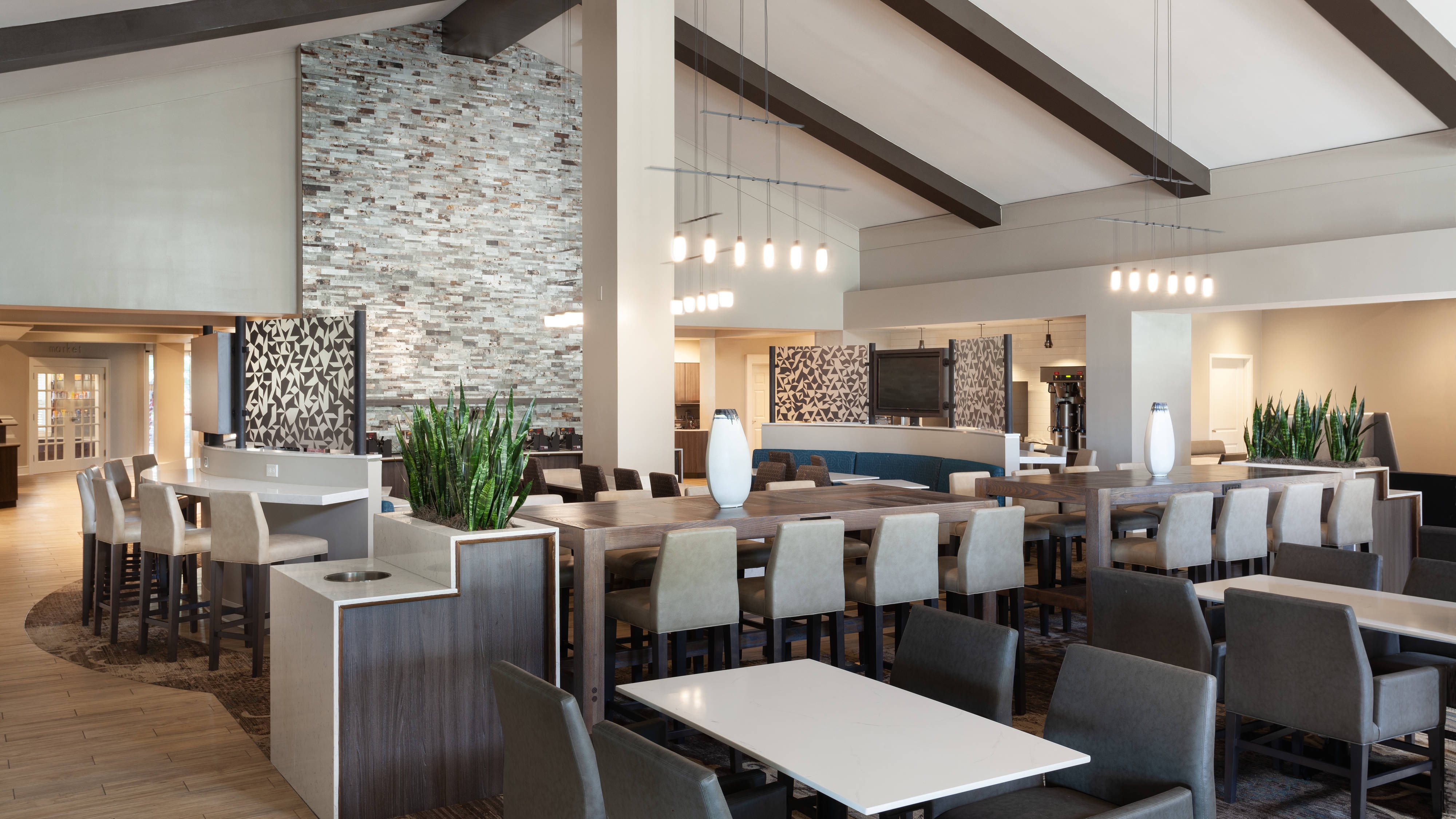 Stay More, Save More in Orlando!