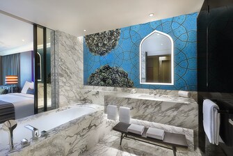حمام غرفة نزلاء – حوض الاستحمام