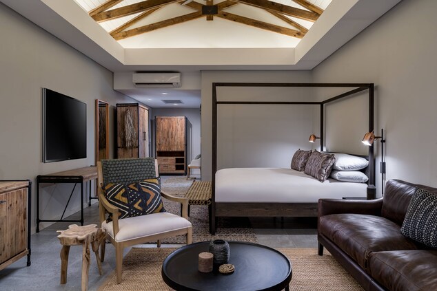 Nkanyi Suite - Bedroom