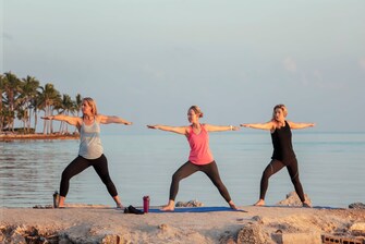 Yoga an unserem Strand