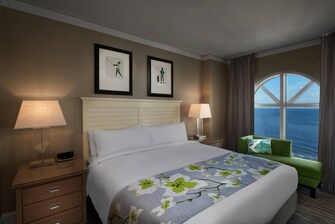 Oceanfront Villa - Master Bedroom