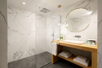 Suite à 1 chambre - Salle de bain – Douche à l’italienne